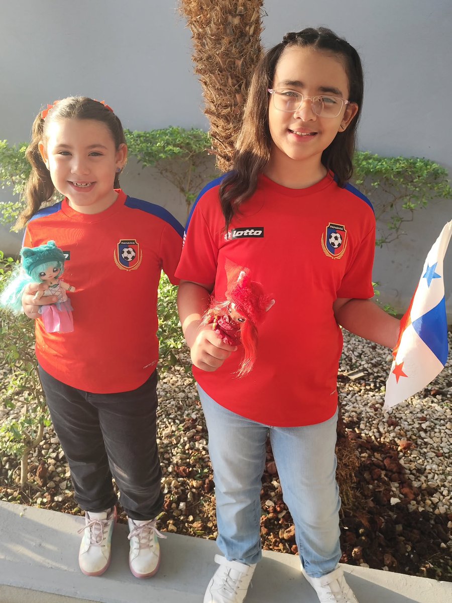 youngspeedy1's tweet photo. ¡Mis panameñitas, las más bellas del mundo! https://t.co/AFiHdlM0iM