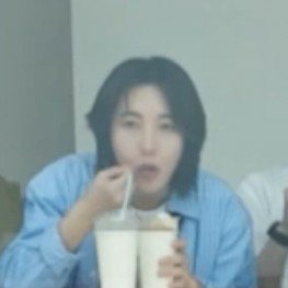 cremejrulee's tweet photo. Seneng deh selama konten jeju, renjun ngunyah teruuuus 🥹🥹🥹 Mam yg banyak cayang!!! Biar sehat dan makin bahenol https://t.co/wThUoyGBvK