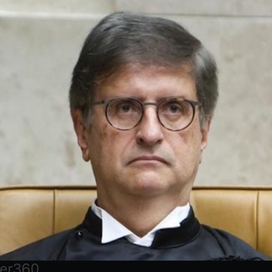 FriedHardt's tweet photo. segunda / sexta https://t.co/hrInjLRrh0