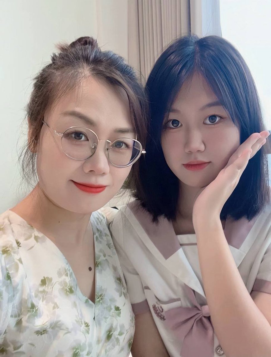 oldmanec9958's tweet photo. 可能母女双飞才是男人最终极的梦想吧，有人想试一试吗？ https://t.co/Fb3MWXD7ta