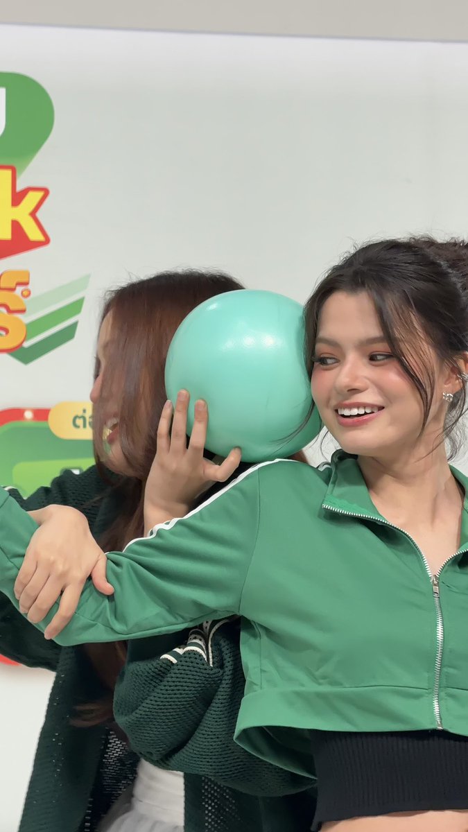 GrabTH's tweet photo. 💘💘

FREENBECKY WITH GRABFOOD
#GrabFoodถูกกว่าชัวร์xฟรีนเบคกี้ https://t.co/HT2MyUt3Ov