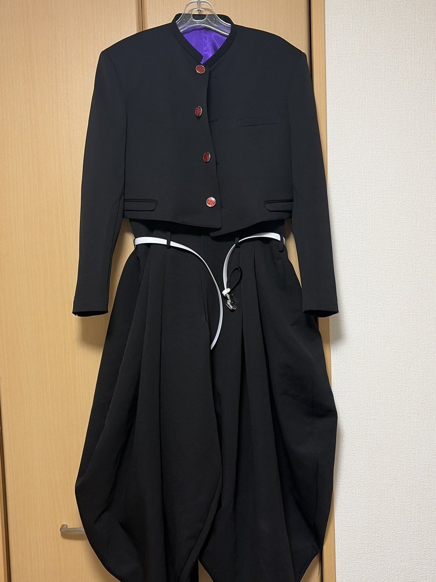 bontan_like's tweet photo. 初投稿です……
ずっと見る専だったのですが
ついに短ランボンタン買ってしまいました……！
これからフェチの写真を上げていきたいな https://t.co/kvZg09dMWn