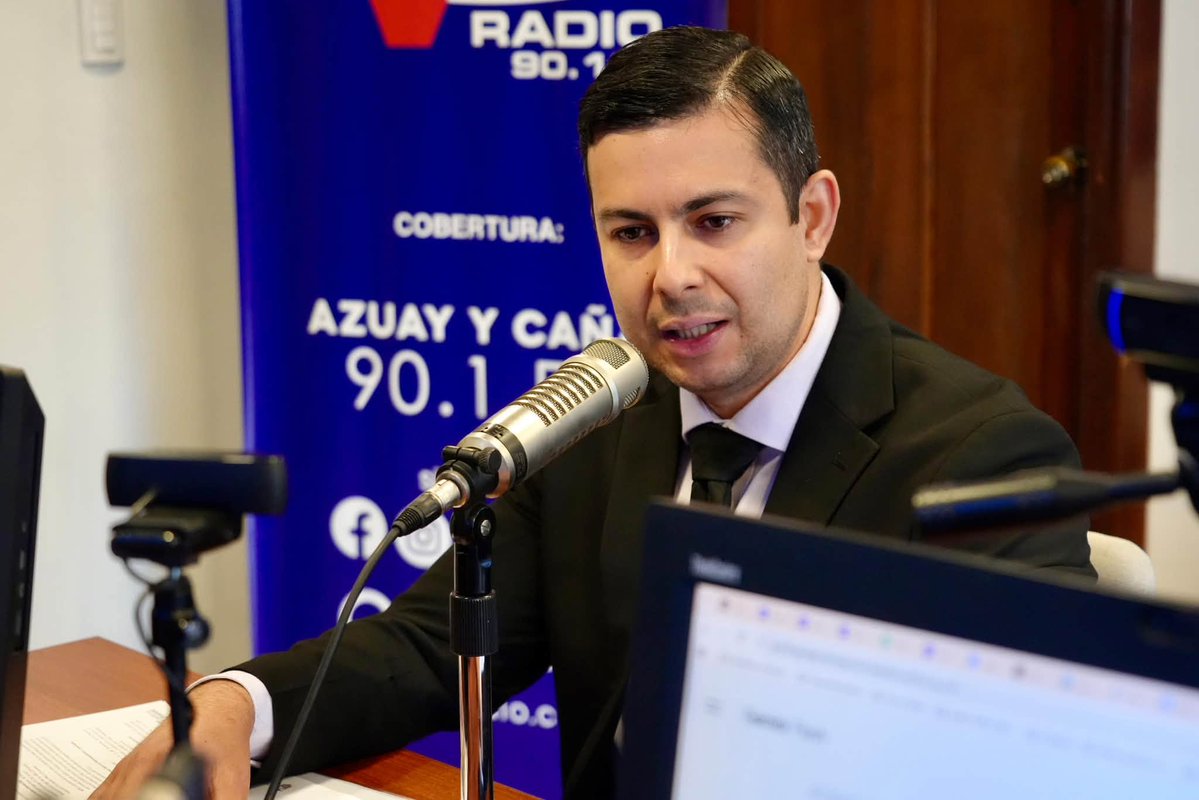 PDEMindo's tweet photo. #Azuay | El viceministro de Tecnologías de la Información y Comunicación, Ricardo Gutiérrez, informó en WRadio la apertura de nuevos puntos digitales gratuitos (PDG) en varias parroquias de la provincia. 
📡 A la fecha se cuenta con 60 puntos en la provincia. https://t.co/DqJ8EU4K1C
