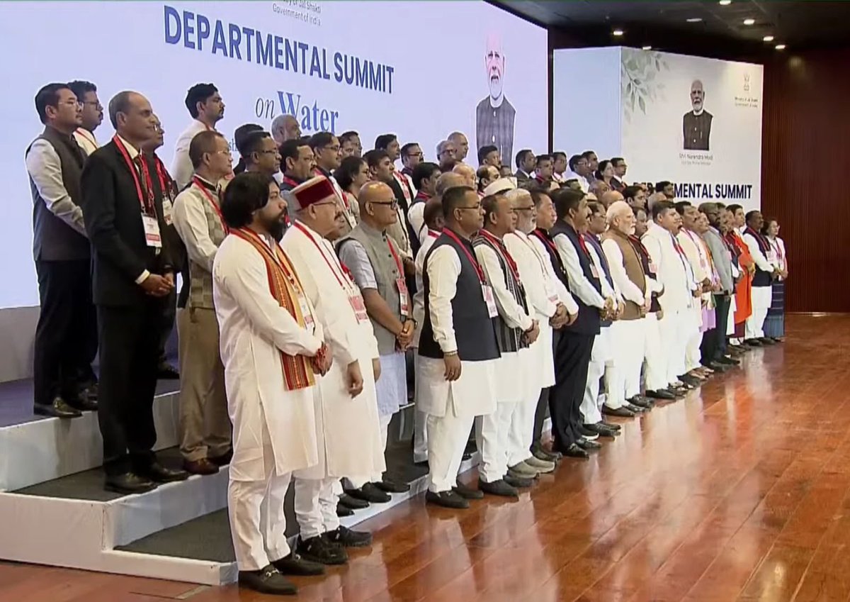 Agnihotriinc's tweet photo. आज दिल्ली में आदरणीय प्रधानमंत्री श्री @narendramodi जी की उपस्थिति में केंद्रीय जल शक्ति मंत्रालय द्वारा आयोजित दो दिवसीय विभागीय शिखर सम्मेलन के समापन सत्र में शामिल हुए। https://t.co/n6jgB7xiYt