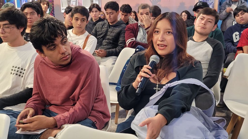 SnteNacional's tweet photo. #PalabraDeMaestro ✍️
¡El trabajo docente trasciende las aulas! 📚✨ En la #FILIPN2026, profesores del @IPN_MX impulsan la innovación con IA,  el trabajo colaborativo y recuerdan la historia del politécnico, en el Ágora del #SNTE. 🧠💡 https://t.co/KxT0W21QnM
