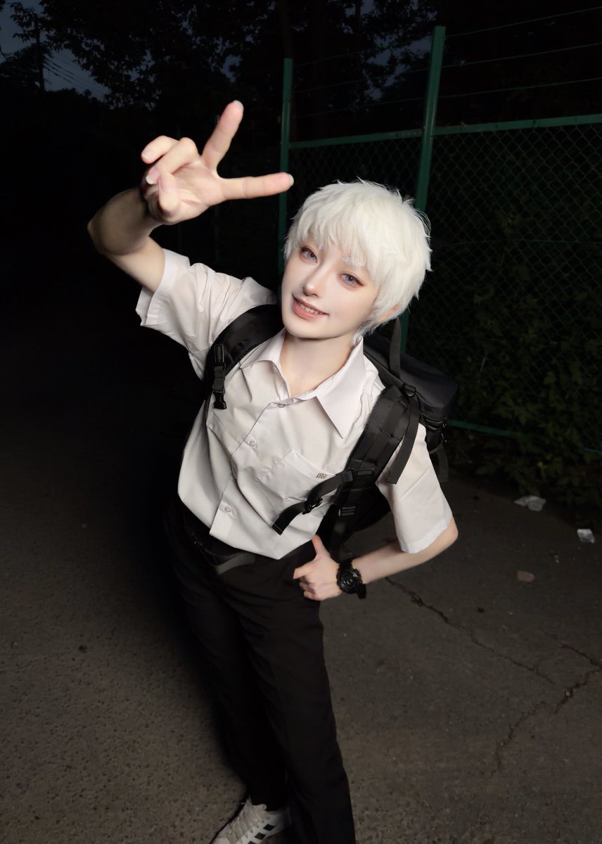 su_s404's tweet photo. cos 光が死んだ夏 https://t.co/z1Puwtfk9L