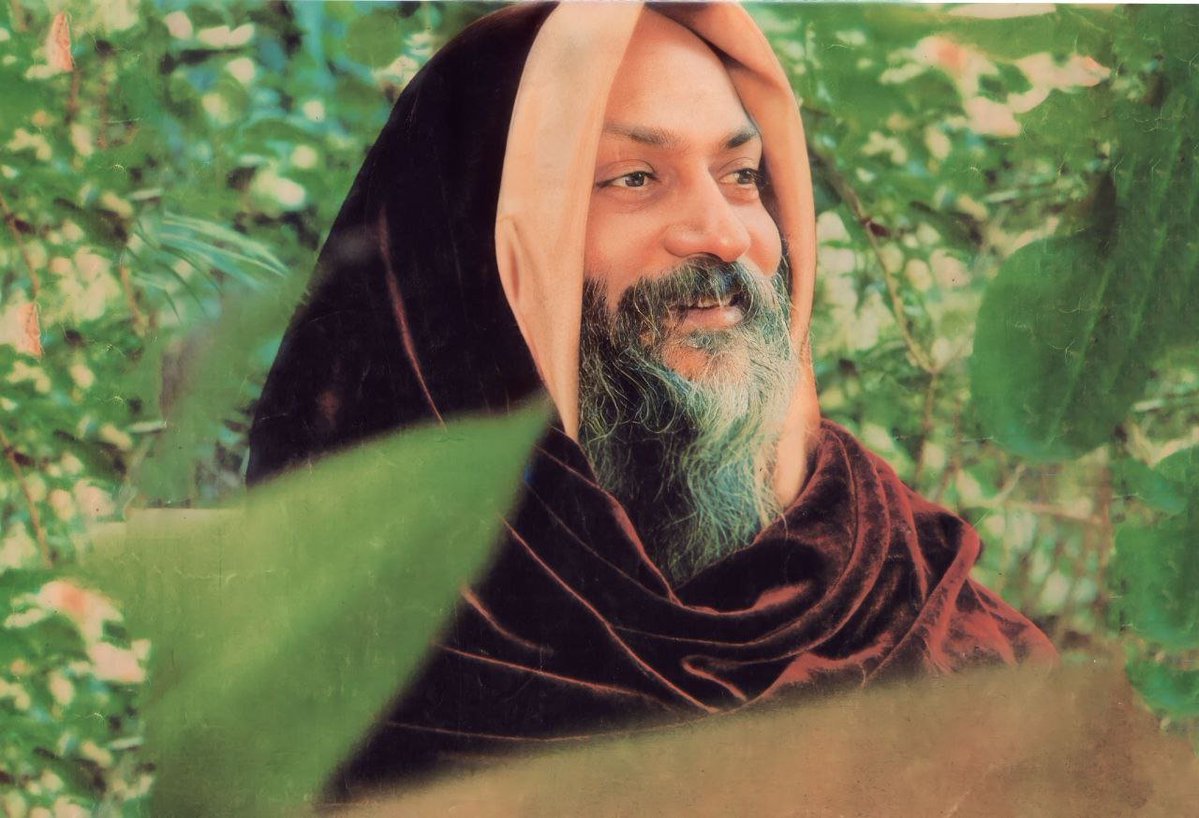 OshoDharma's tweet photo. All HOPES are FALSE.
To hope is to be false.

Hope comes out of your falsity of being. If you are real there is no need for any hope. Then you never think about the future. You are so real, so authentic that the future disappears.

🌼 My Way The Way of the White Clouds
#OSHO 🪷 https://t.co/JEre3vboUV