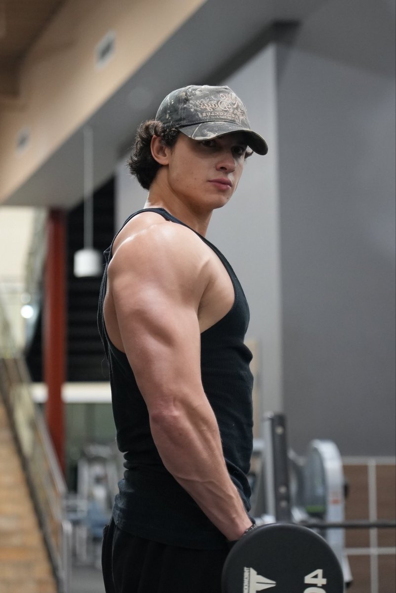 itscjclark69's tweet photo. Do you want to see more fitness content? https://t.co/31omCfzGgs