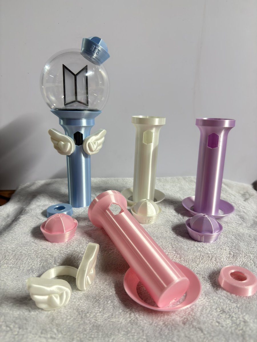 Cafe_ID07's tweet photo. เปิดรับออเดอร์ผลิต
Sleeve for Army bomb V.4

Lot01💜
ปิดรับ ❌ 10/09

Pre-order 15-20 วัน
📦จัดส่ง 30/09

ปลอกตกแต่งแท่งไฟงาน 3D printing

🎤Nomal set (390-.)
Sleeve + topper (basic)

🛳️Swim set (490-.)
Sleeve+ hat topper (bts)

🪽Wing set (550-.)
Sleeve+topper(basic)+wing

สนใจDM💌💌
#ตลาดนัดบังทัน #ตลาดนัดรถไฟบังทัน #BTS_WORLDTOUR_BANGKOK