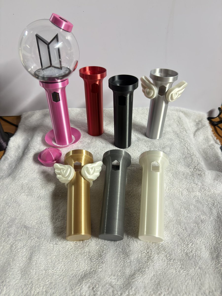 Cafe_ID07's tweet photo. เปิดรับออเดอร์ผลิต
Sleeve for Army bomb V.4

Lot01💜
ปิดรับ ❌ 10/09

Pre-order 15-20 วัน
📦จัดส่ง 30/09

ปลอกตกแต่งแท่งไฟงาน 3D printing

🎤Nomal set (390-.)
Sleeve + topper (basic)

🛳️Swim set (490-.)
Sleeve+ hat topper (bts)

🪽Wing set (550-.)
Sleeve+topper(basic)+wing

สนใจDM💌💌
#ตลาดนัดบังทัน #ตลาดนัดรถไฟบังทัน #BTS_WORLDTOUR_BANGKOK