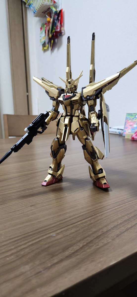NA0YA2580's tweet photo. アカツキMG化進捗

あとちょっと部分塗装と墨入れとデカール貼ってつや消し

出来上がりまでもう少し頑張る

#ガンプラ
#アカツキ
#ミキシング https://t.co/XSICl84U3w