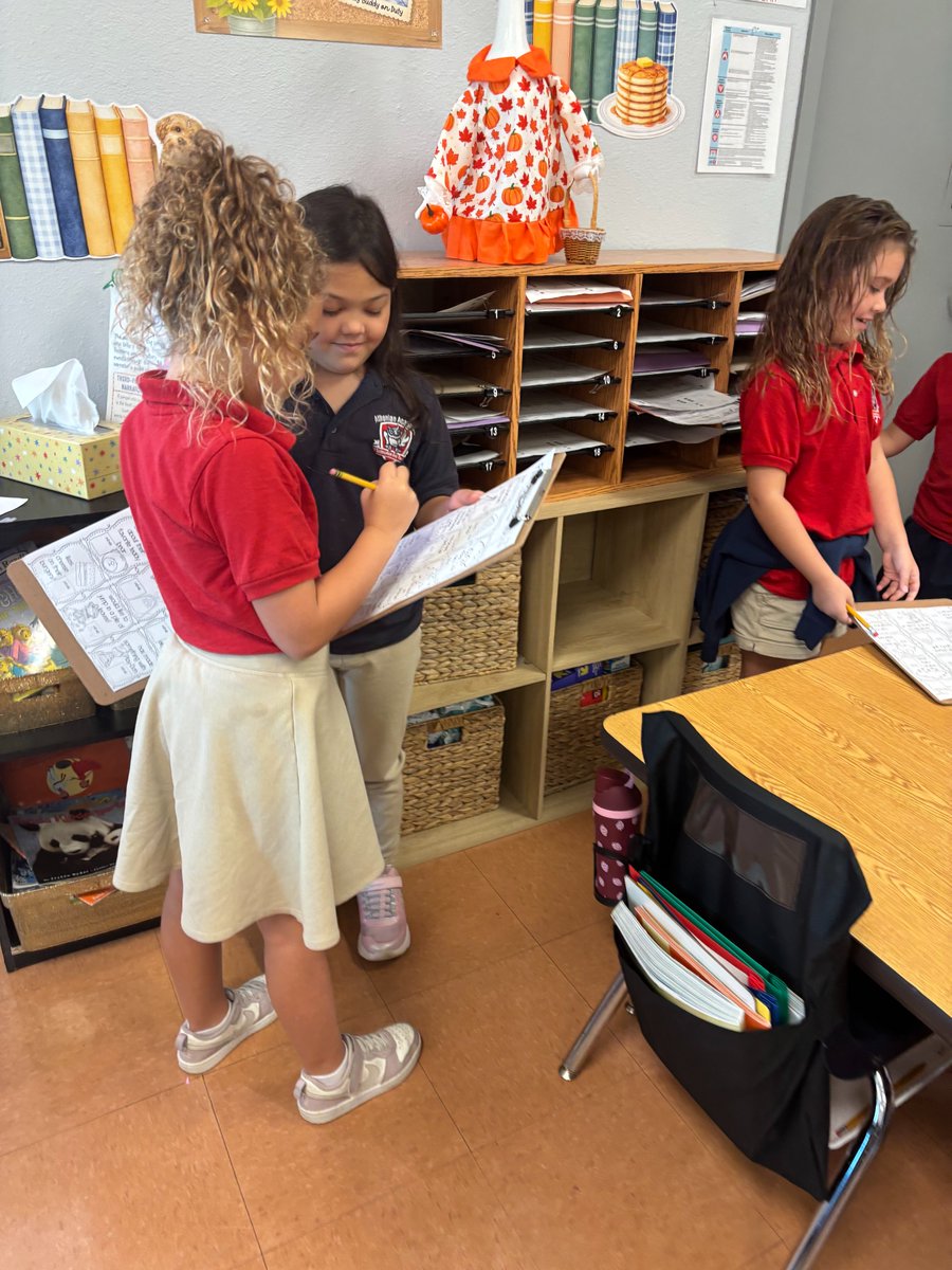 AAOTAS's tweet photo. We love starting our days with @KaganOnline Classbuilding structures. Today, our first graders built relationships using the structure Find-Someone-Who
#kaganmodelschool #kagancooperativelearning #kaganstructures https://t.co/uaADe4DNx0