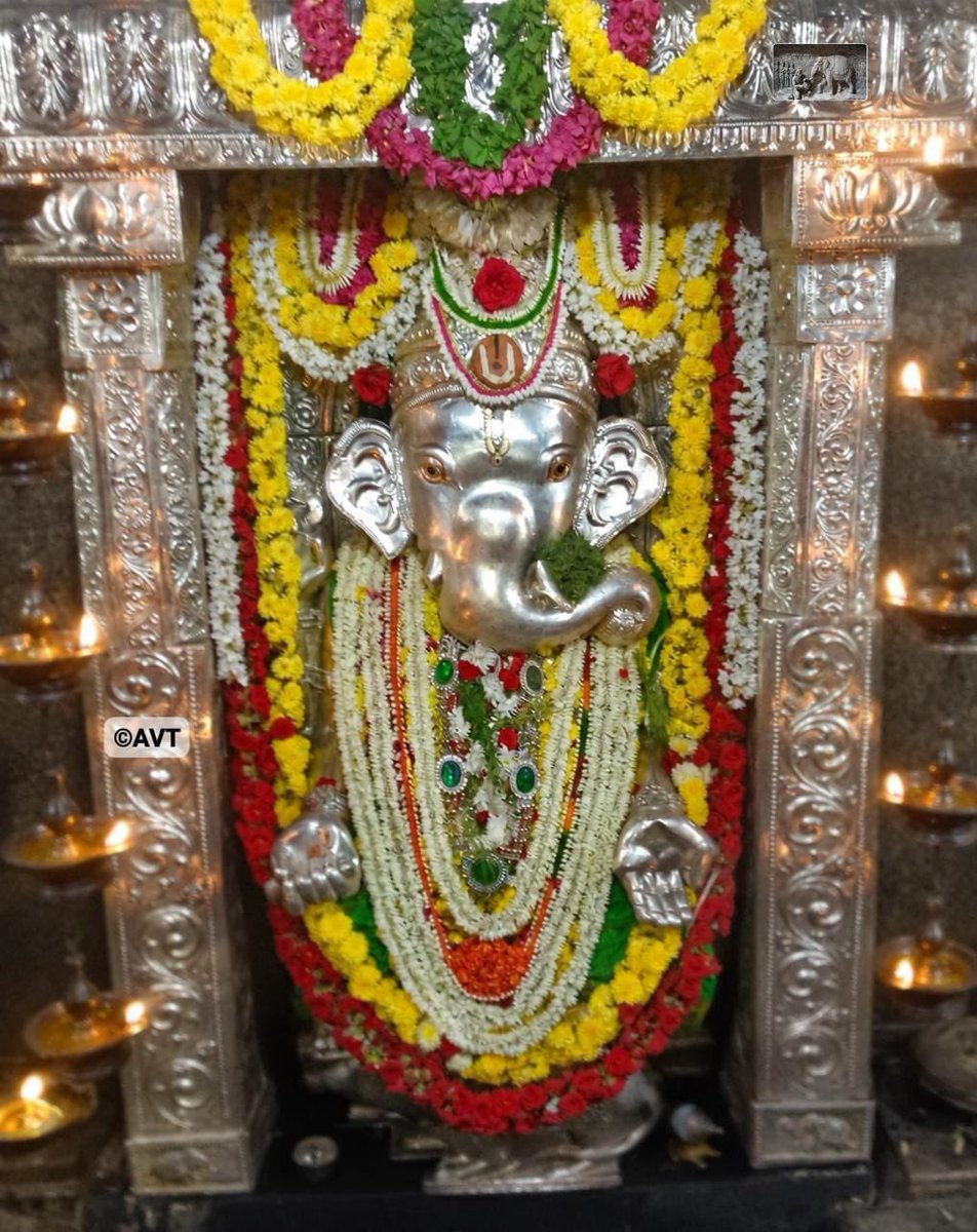 Himalaytrekker's tweet photo. Today's Anegudde Sri Vinayaka Alankara from Kumbhasi, Kundapura 🌹

Āyudhās of Shri Ganesha

1) Parashu (Axe): Represents the power to cut through illusions, ignorance, and material attachments that bind the soul to the physical world.

2) Pāsha (Noose): Symbolizes the capacity to bind and restrain negative impulses, ego, and harmful desires, pulling the devotee closer to ultimate truth.

3) Ankusha (Goad): Traditionally used to steer elephants, it signifies mental discipline and the power to guide the mind away from distractions onto the righteous path.

4) Modaka (Sweet Offering): Often held in his hand or trunk, it represents the sweet reward of spiritual realization and inner liberation.

#Anegudde #Kundapura