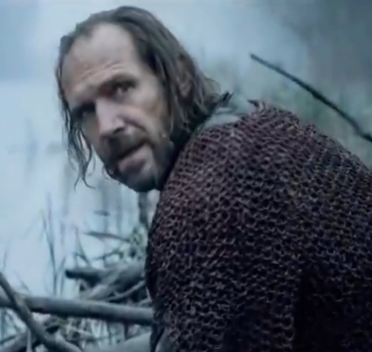 Siamrov2's tweet photo. the dogshit AI turned Thoros into Ralph Fiennes' Odysseys https://t.co/2Y6Jg3Jreu