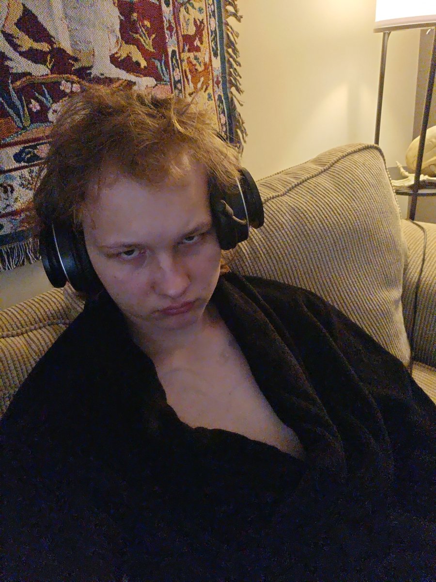 VeeTheDom's tweet photo. Who is going to suck me and hand me money as I drink my tea. https://t.co/ElfsTyfGY1