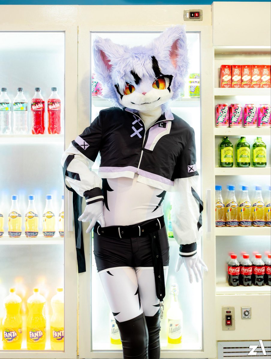 isomorphiccat's tweet photo. 아까 디엠한 형 맞지~?

📸: @zumk_work https://t.co/KVLLrhLzp3