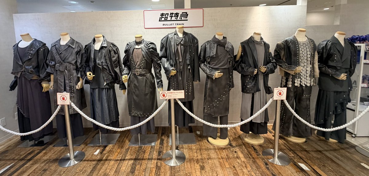 shitei_oshi513's tweet photo. 新宿マルイメン
推しの写真撮ってくださいね〜とかこちらは完売しちゃったんですよ〜とか、店舗のおじさんすごい優しかった☺️ https://t.co/8tDkxl9mpf