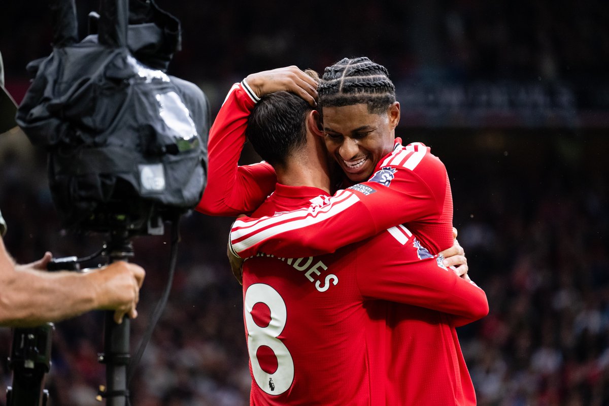 UnitedStandMUFC's tweet photo. 🏆 Marcus Rashford, Bruno Fernandes and Kobbie Mainoo are nominated for Man United's Player of the Month for August!

Who gets your vote? 👇 https://t.co/5wIjhfVR6W