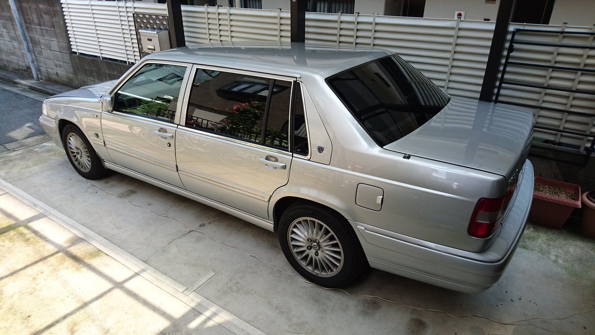 katamitirunner's tweet photo. 今週末親父が愛車のボルボS90のECUチューニングをしてくるらしい。

NAツインカム3000ccの204psから240psくらいになるらしいがどのくらい変化あるかね〜 https://t.co/efYzuT0dFm
