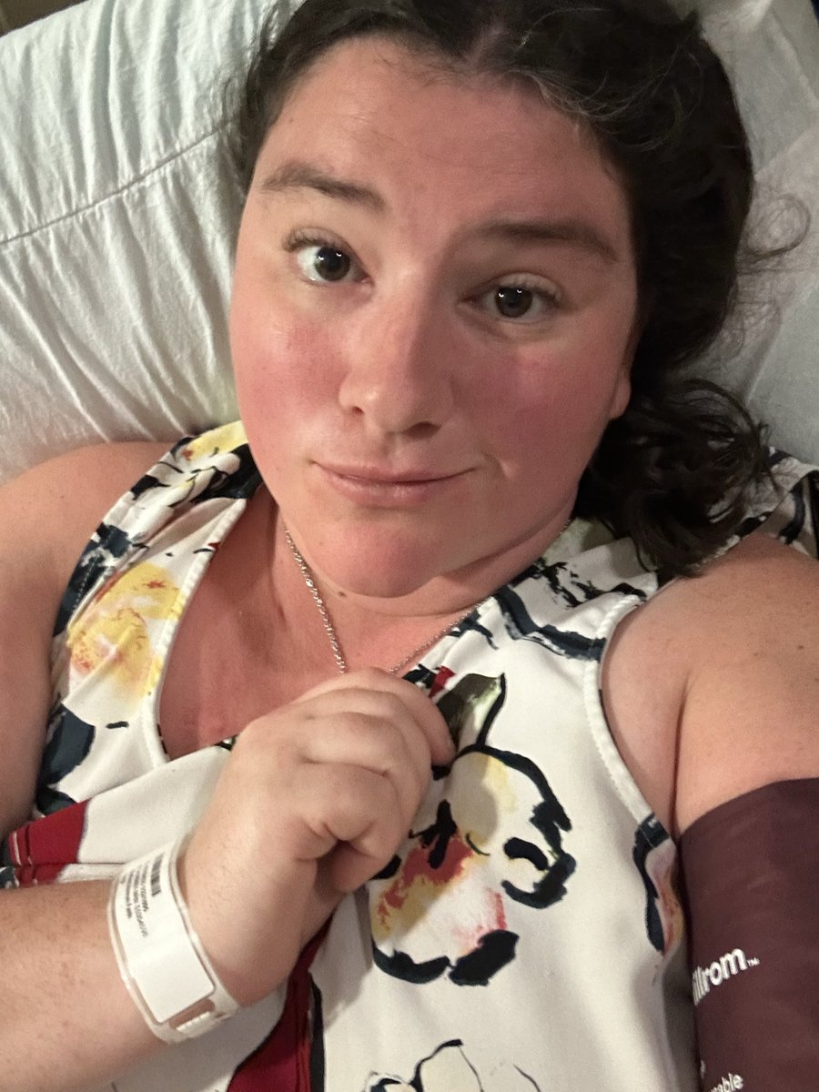 Hannahvyj6's tweet photo. I could use a cute ER doctor or nurse to use me while I’m dopey on pain meds. 🥵🥵 https://t.co/UPuCHFCWzu