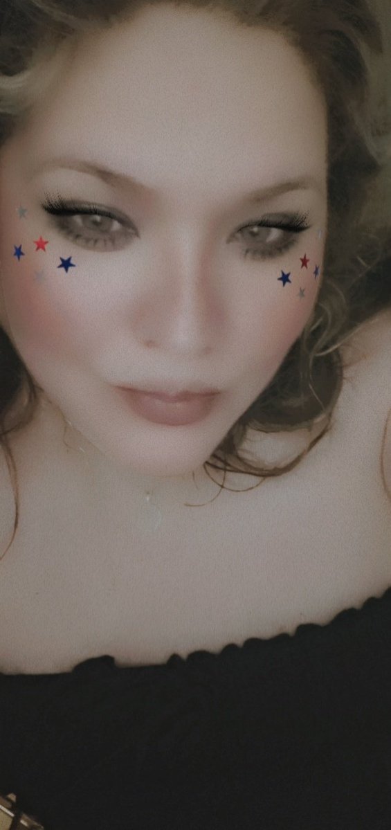SassyDem's tweet photo. #MagaIsForMorons
Are you blind as well as brainwashed? Do I look like a "he"? You're why ppl put pronouns in their bios! π€£ If I was "hiding" my political affiliation I wouldn't be bullhorning it in my bio/handle. No need to point out what I already did dummy πππΌππ€‘ @PKSactor99 https://t.co/hATXK4cVHq