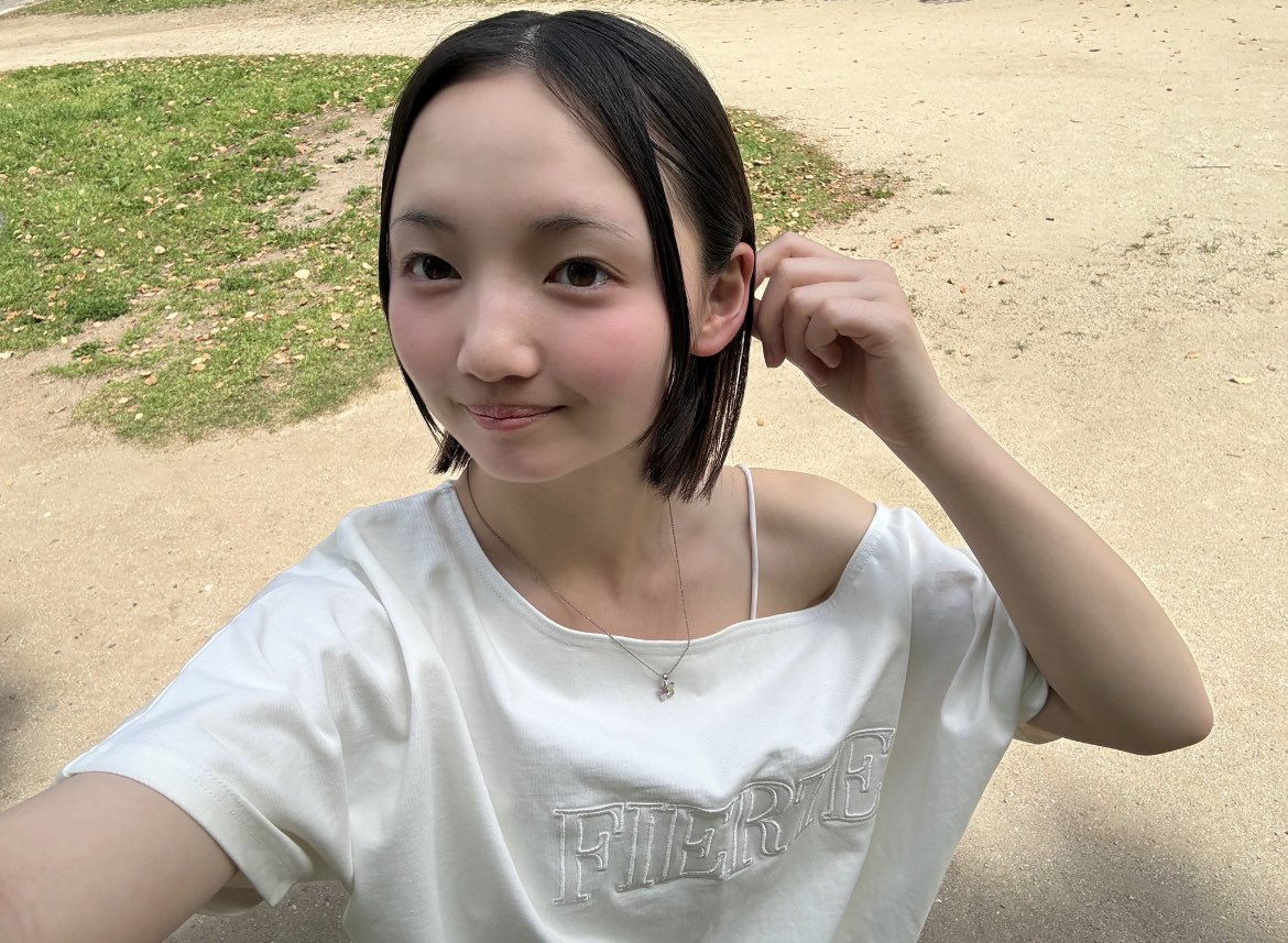 runanaruseruna's tweet photo. 人生初名古屋撮影会のとき‼️
ちょーたのしかったし天気よかった✨️✨️✨️
名古屋またいきたーいな💗💗💗

お写真お借りしました💖 https://t.co/SL4fK9XWbv