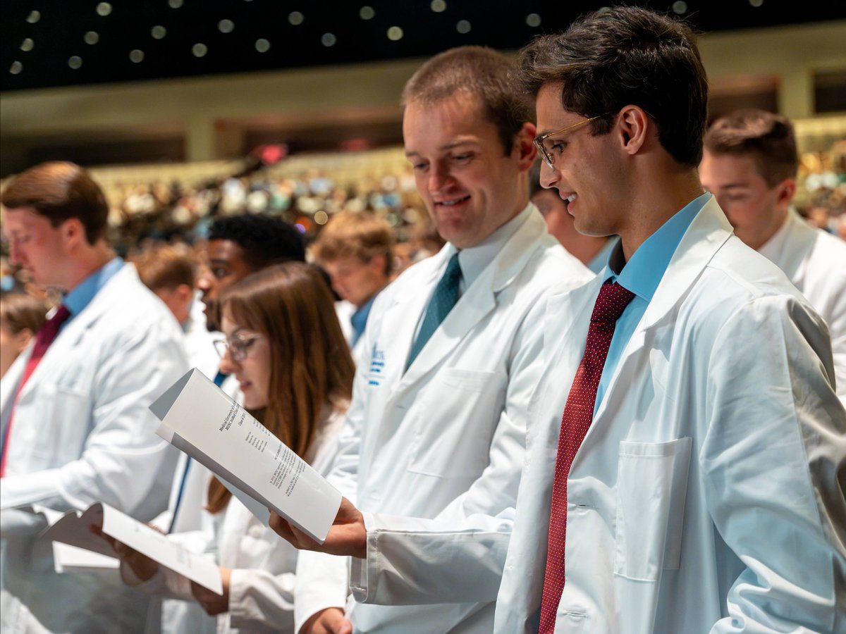 MUSC_COM's tweet photo. The photos from the Class of 2030 White Coat Ceremony are in!

The photos can be viewed and downloaded here: https://t.co/M6wi8zXVQK

(Please note that we try to capture everyone, but can't guarantee that all will have a photo from the event.) https://t.co/WPEUet8Qv2
