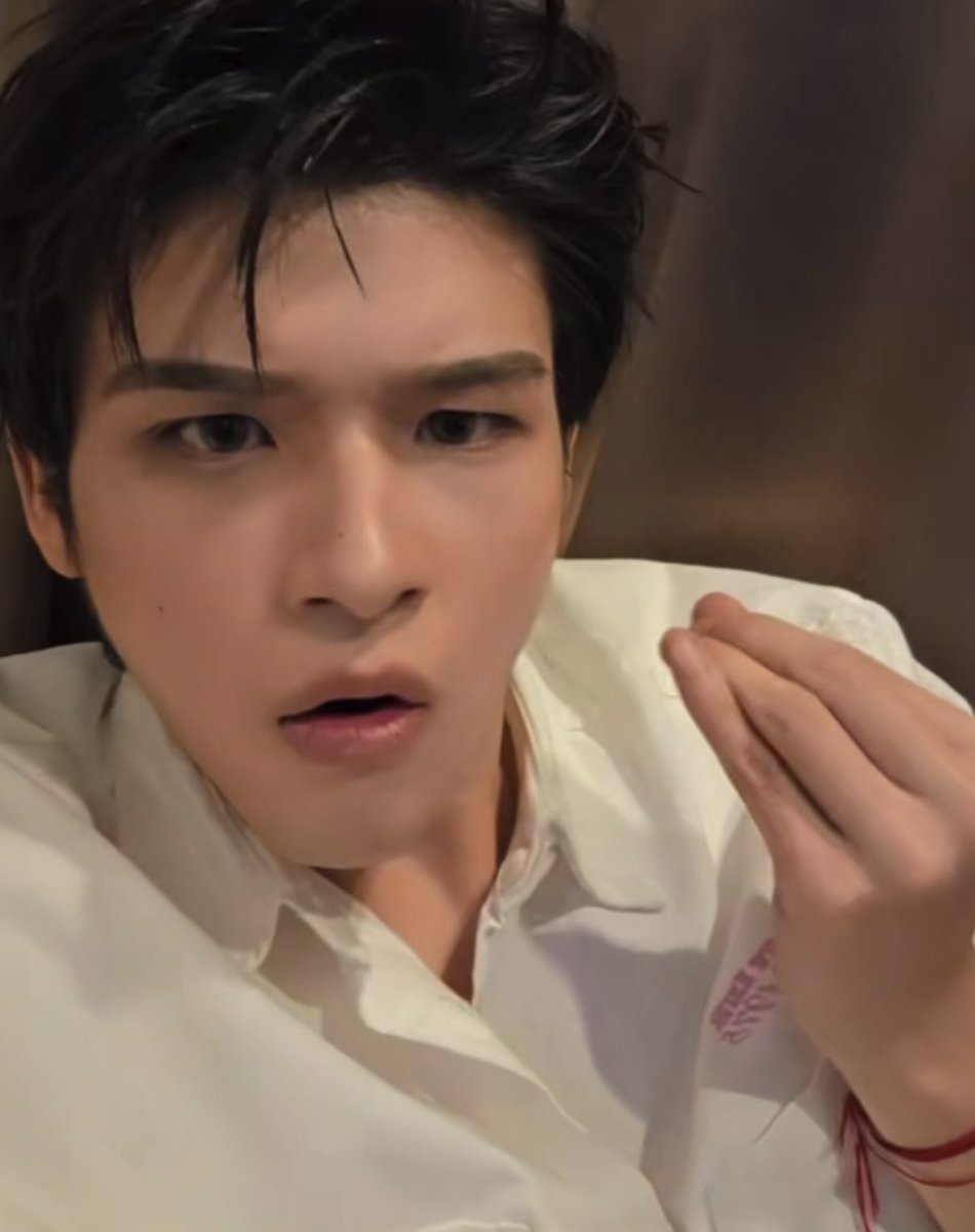 tawaninsunday's tweet photo. คนอิตาลีใช้ facial expression ในการสื่อสาร โอเค คือเข้าถึงซิกเนเจอร์มากกอะ
ex. https://t.co/RKaCkTK3Hj