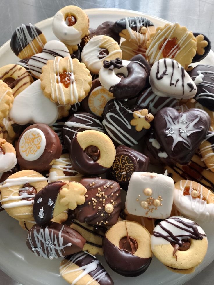 elliot_spr's tweet photo. heheheheh this is something we would bake, and probably some space themed cookies ^_^ #saelli 4ever https://t.co/TJpSwPT2q3
