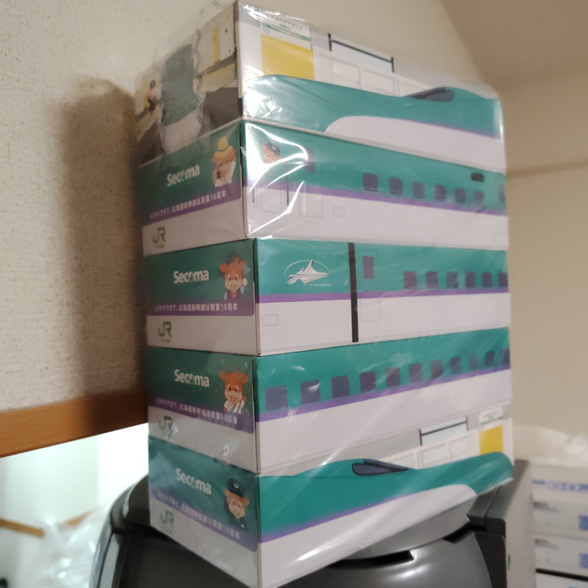 raillounge's tweet photo. セコマ行ったら北海道新幹線ティッシュあったので衝動買い
#セコマ
#セイコーマート https://t.co/gAG8sd6ANB
