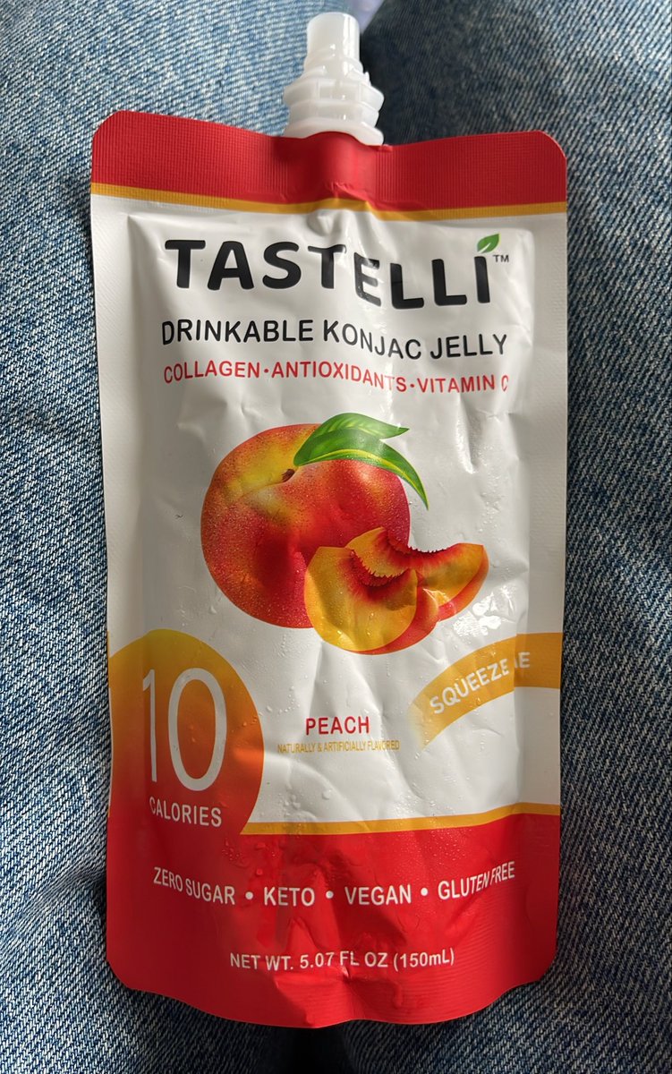 rumandcigars's tweet photo. They got konjac jelly at my college store😭 https://t.co/4X45bikrlV