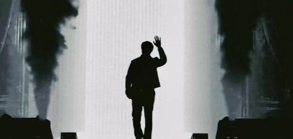 LfTingr's tweet photo. Without releasing a teaser. They released a trailer a month ago, leaving out the main parts🧐. Looking at the bookings, it seems that their attempt to create less hype has been successful🎯..🤞
#IMGAME🎲🎰 https://t.co/uY4hdTJUW5