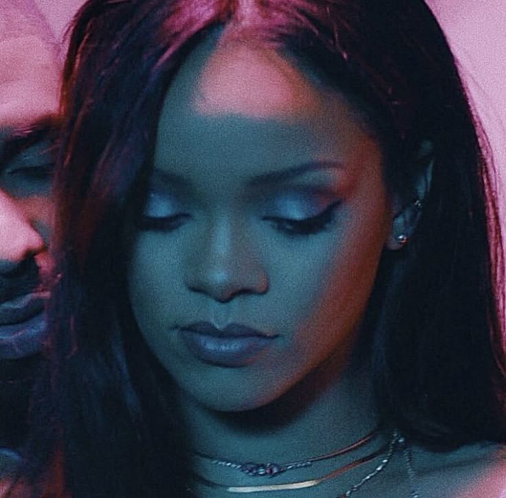 fentytriIogys's tweet photo. one of the best anyone has ever looked in a music video https://t.co/O6WgDtxmYN