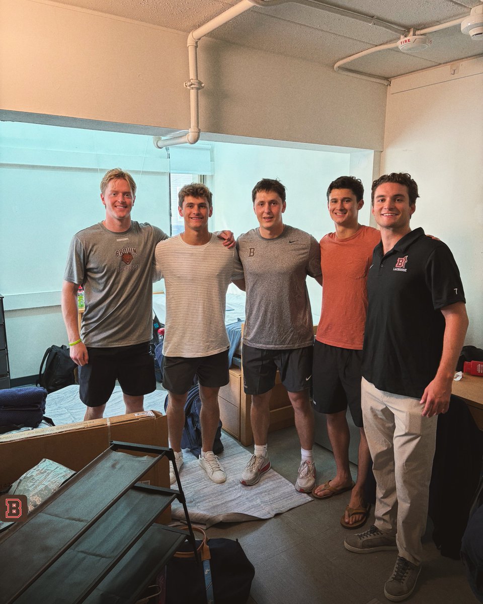 BrownU_MLAX's tweet photo. Great to have the fellas back on campus! #EverTrue https://t.co/E97cqfbPc9