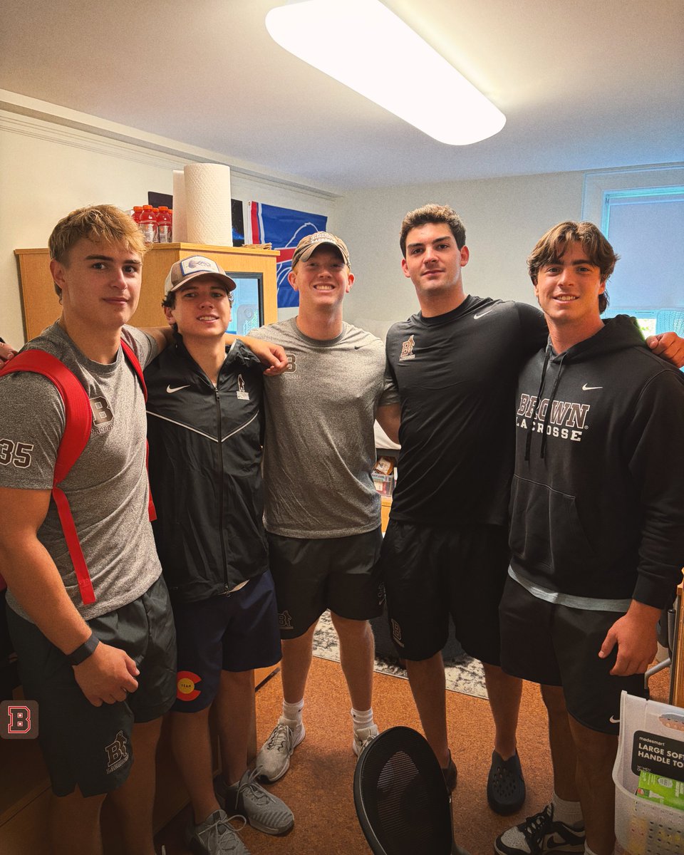 BrownU_MLAX's tweet photo. Great to have the fellas back on campus! #EverTrue https://t.co/E97cqfbPc9