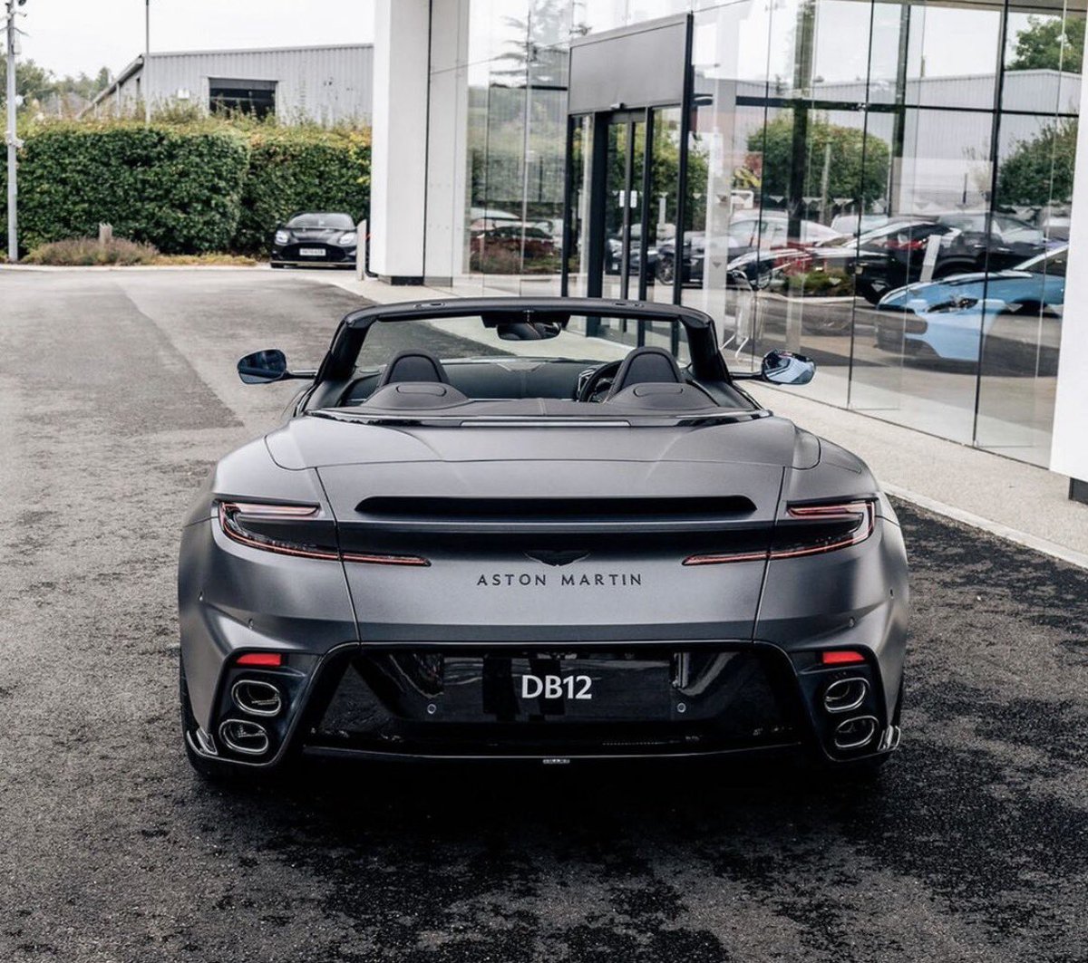 carpxrnpicx's tweet photo. Aston Martin DB12 S Volante https://t.co/mO5WrhnA0v