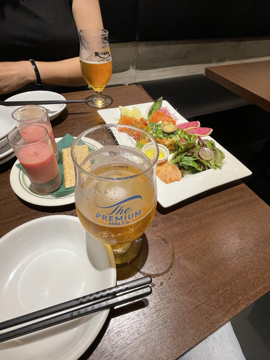 Akubi_arata's tweet photo. 女風＝甘い言葉を囁きながら施術。 が、全てじゃない！ 相手のその日のテンションに、苦を感じず合わせれる心が持てれば最��！ 和気あいあい、食べ飲みする日もある。 #Aku美　#札幌　#女風　#捨てたもんじゃない　#たまにの贅沢を貴女にも https://t.co/IPW76fCXg1