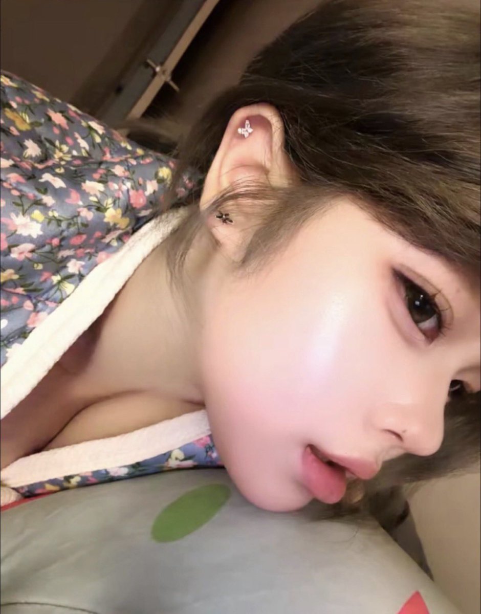 rui05sei's tweet photo. 惚れちゃいなよ

 #ニューハーフ 
 #おとこの娘 
 #彼氏募集中 https://t.co/hClqwl6Rta