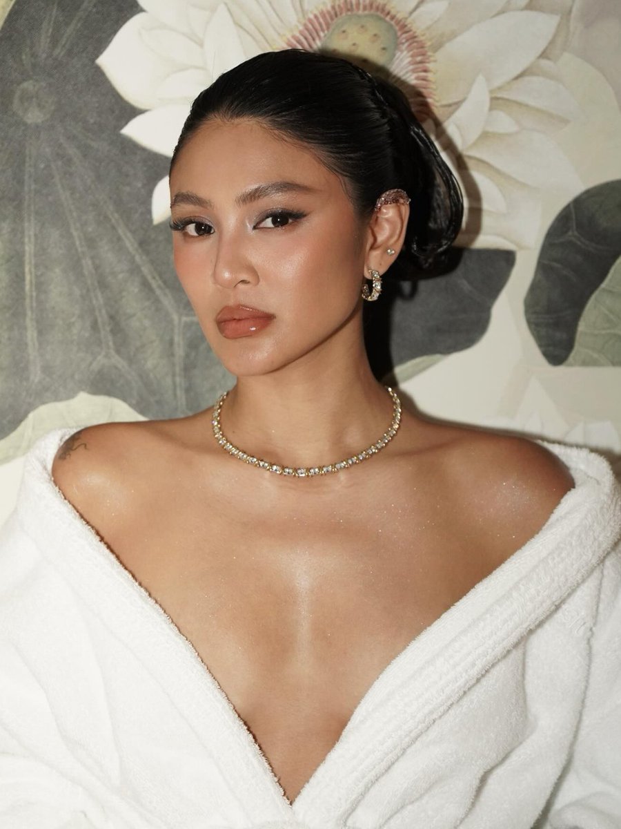 KapusoCrave's tweet photo. Gawad Urian-winning actress Nadine Lustre will star in her first-ever drama series on GMA with Viu's 'Love, Siargao.'

Premiering September 28 on GMA Prime. https://t.co/NPrpdTGs27