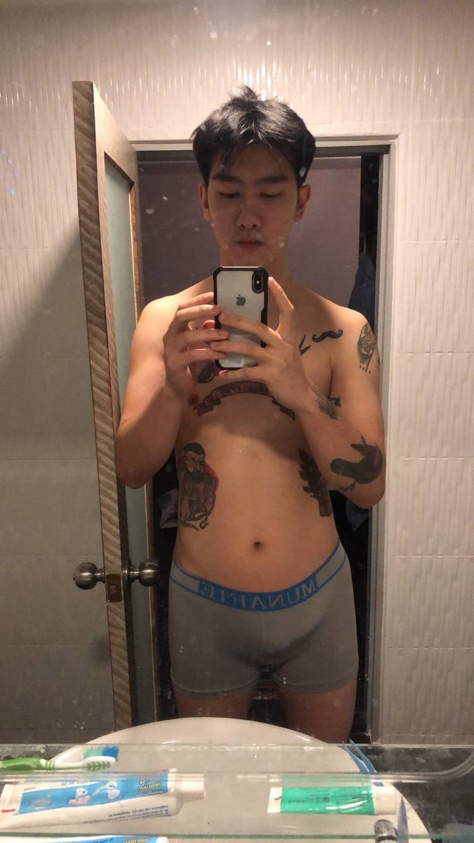 mentiquex's tweet photo. ต้น คลิปหลุด 
สนใจงานtelegram มากกว่า500คลิป 
DM ✌🏻✌🏻 
ขอคนละรี 💚 https://t.co/DloRJMpek2