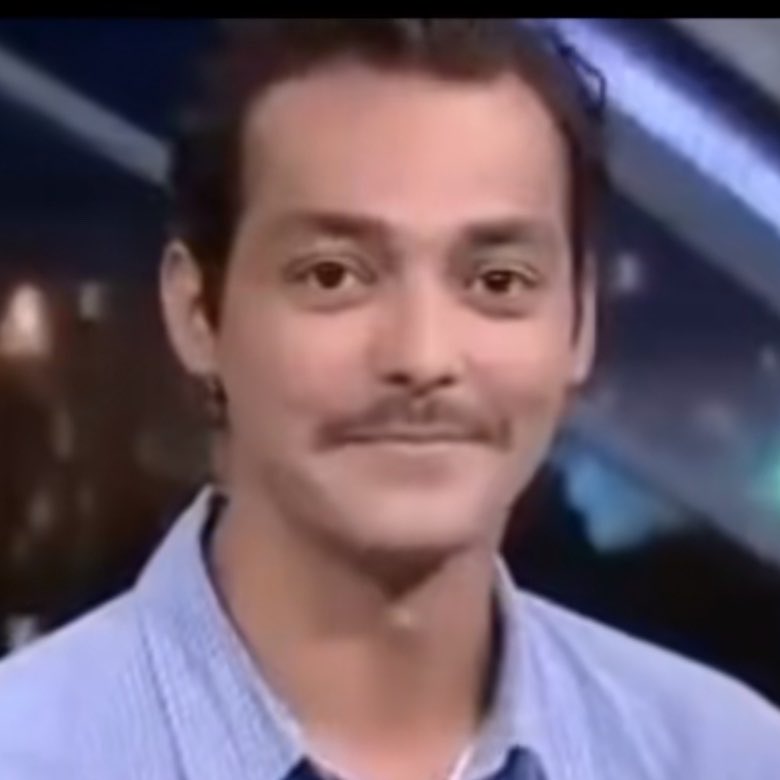 xmeme98m's tweet photo. منصور مره جايه اثبت في مكانك شوي شنو تنقز يمين يسار نبي لقطات تصاميم مايصيرش🙂🫸🏻
 #منصور_ال_زايد https://t.co/5gD5e8BHu7