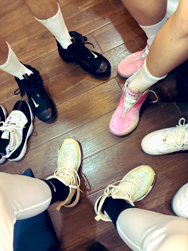 XXXG0731's tweet photo. #球鞋 #sneaker #sm https://t.co/k59urJp4FS