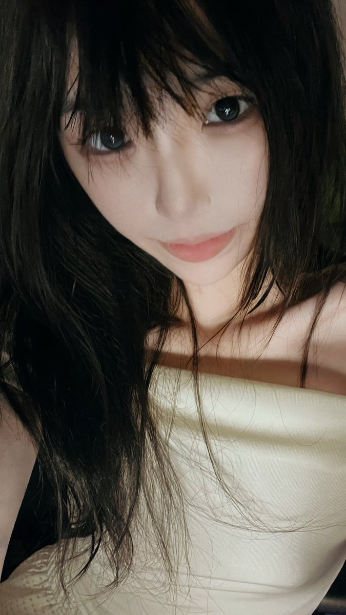 Fengbsanz's tweet photo. 新衣衣有点透呀 https://t.co/t9zI5rRnle