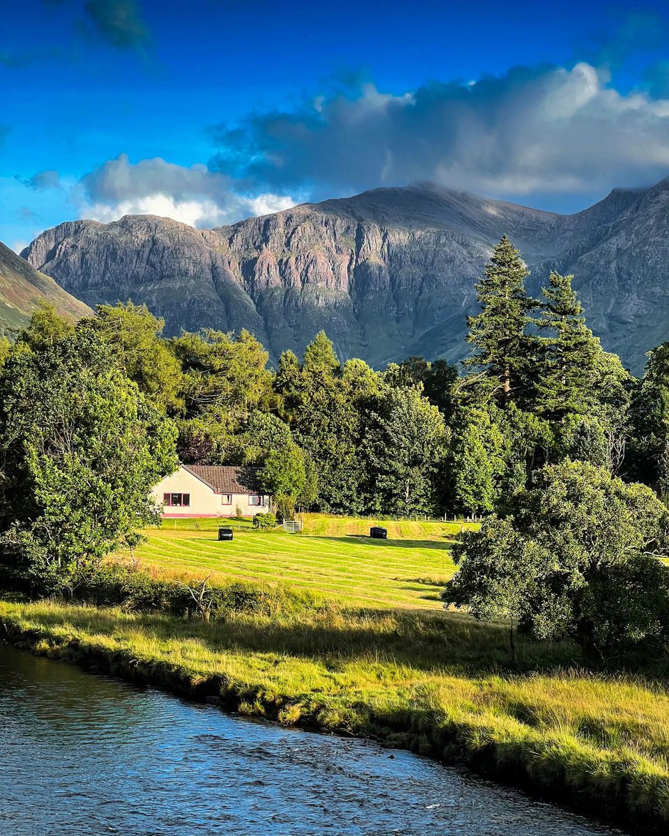 earthviewss1's tweet photo. Glencoe , Scotland 🏴󠁧󠁢󠁳󠁣󠁴󠁿 https://t.co/1MRLkpa8NO