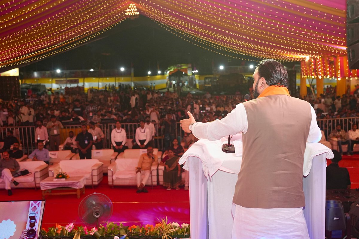 IPRDBihar's tweet photo. माननीय मुख्यमंत्री जी ने कहा कि भगवान श्रीकृष्ण के आदर्शों और उनके संदेश को जन-जन तक पहुंचाने का यह प्रयास निरंतर जारी रहना चाहिए।

@samrat4bjp https://t.co/HeMaDPVjuf
