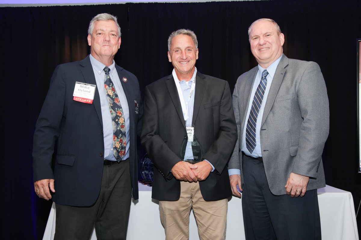 NEPPA_Littleton's tweet photo. Congrats to Anthony Calascibetta of @IpswichUtility on receiving the 2026 NEPPA Francis “Skip” Willey Individual Achievement Award! 👏

From #MutualAid and to teaching courses, Anthony continues to support #PublicPower &amp; the #NextGen of #utility pros.⚡👏

#CommunityPowered https://t.co/mc44emoV5K