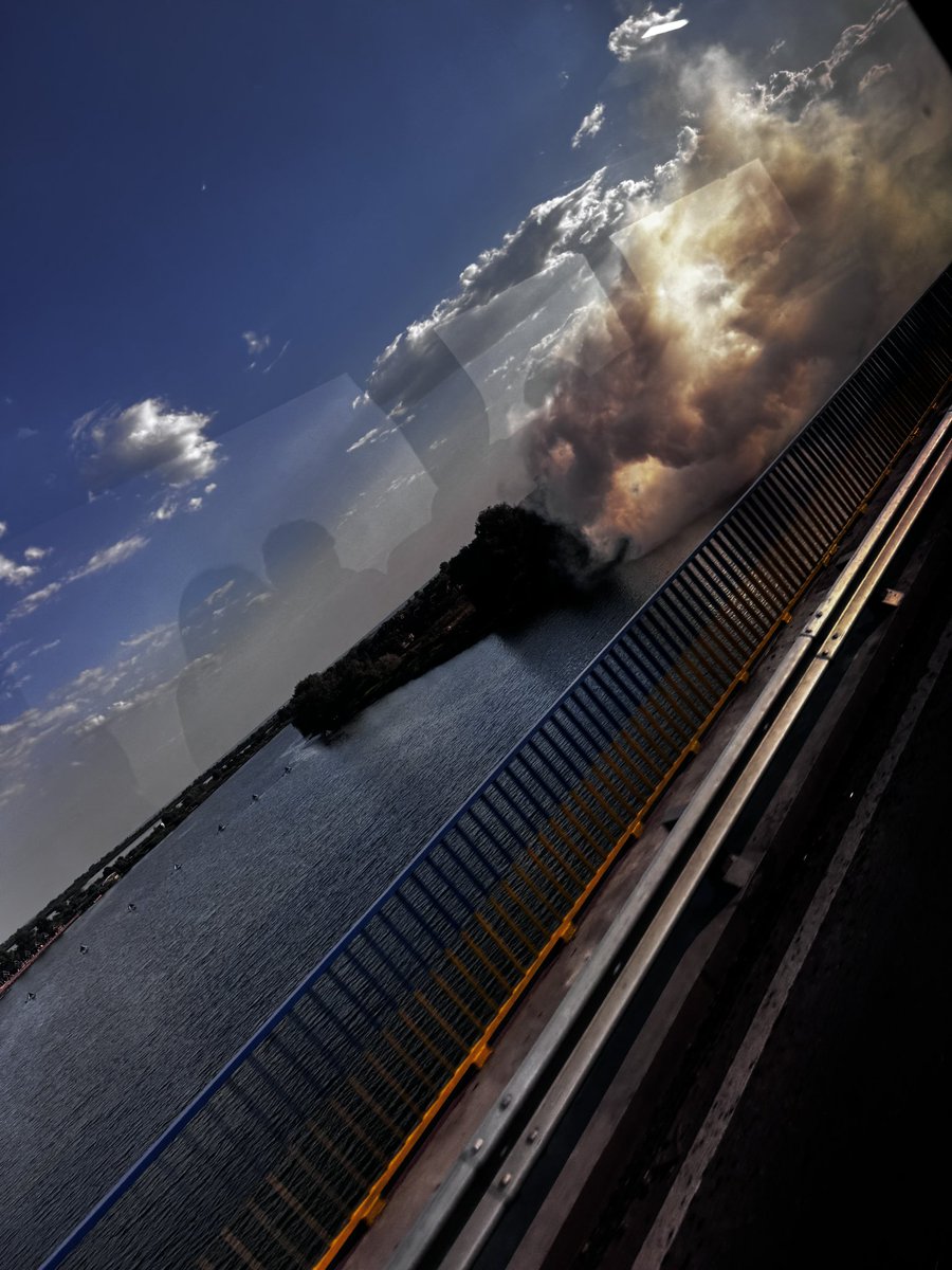 Jpod_art's tweet photo. Old lady in the bus: 
- Look, there is a beautiful haze above the water
- it was a Shahed drone

Interesting experience. Would not recommend https://t.co/AFcXUCpKmn