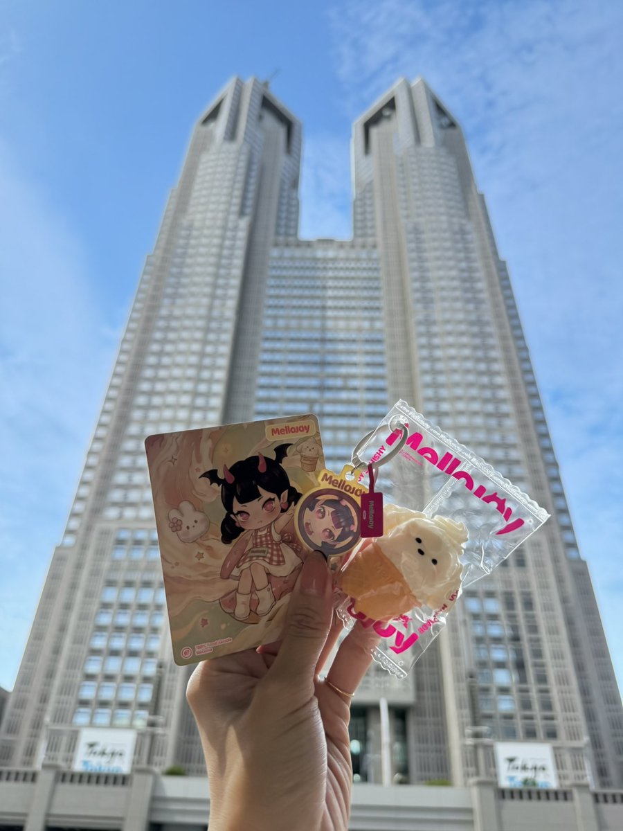 chanmi_pop's tweet photo. もう間に合わないかもだけど…💦
せっかく出張で東京行ったから手伝ってもらって周って撮ってきた☺️💓
当たったら嬉しいな🥺✨
当たりますようにー🎯

#MelloyainTokyo #MellojoyHARAJUKUPOPUP https://t.co/yLbwHhihsu