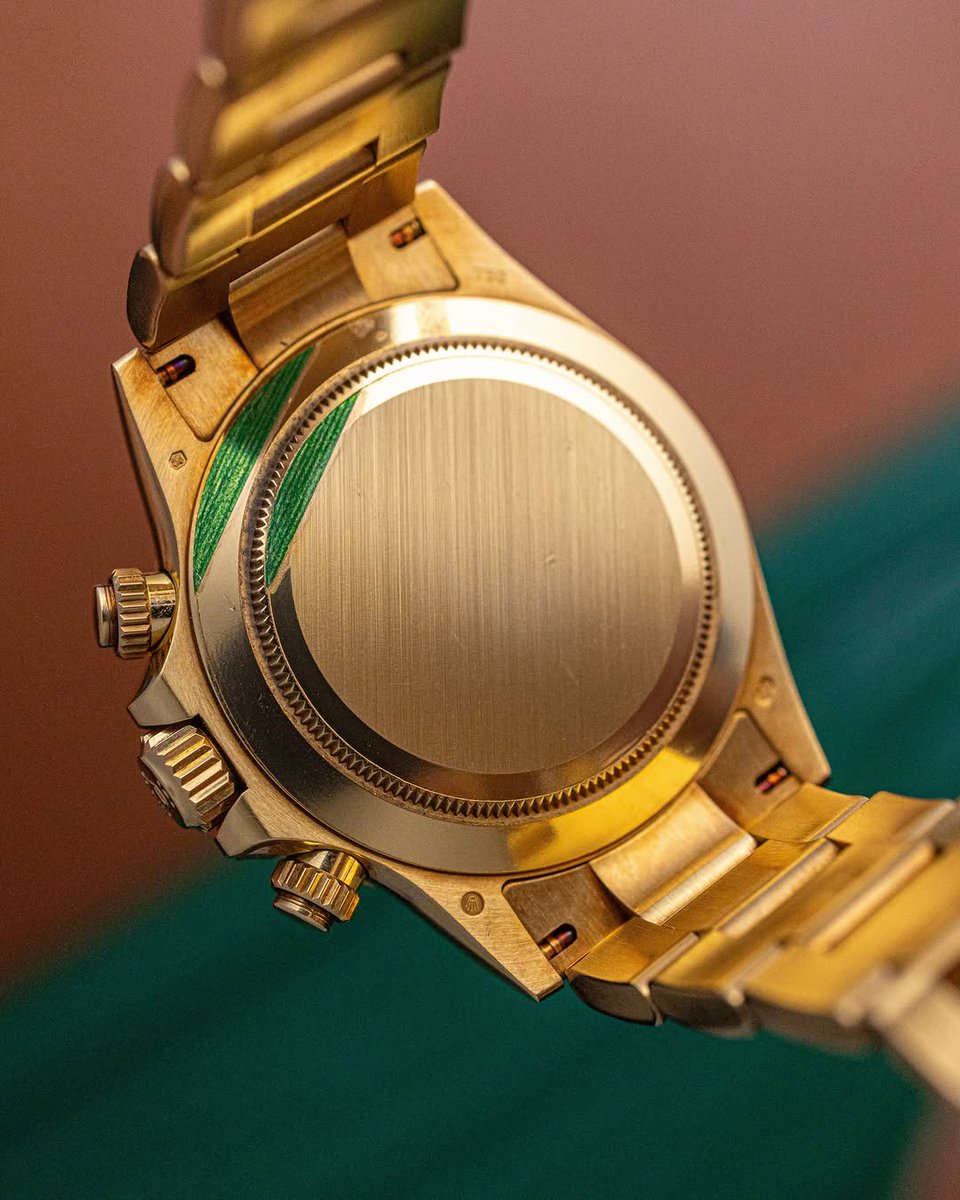 ManZonex's tweet photo. Rolex this one is pretty. https://t.co/BfuHG5o8kS