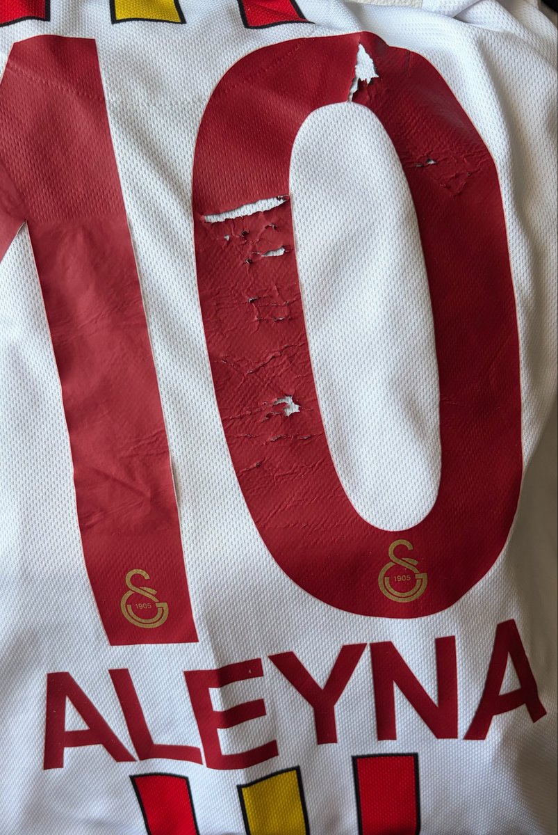 alisunfiltered's tweet photo. Annnnnnnnnneeeeeeeee KAÇ DERECEDE YIKADIN ANNE?????? https://t.co/fRJHYcHJst